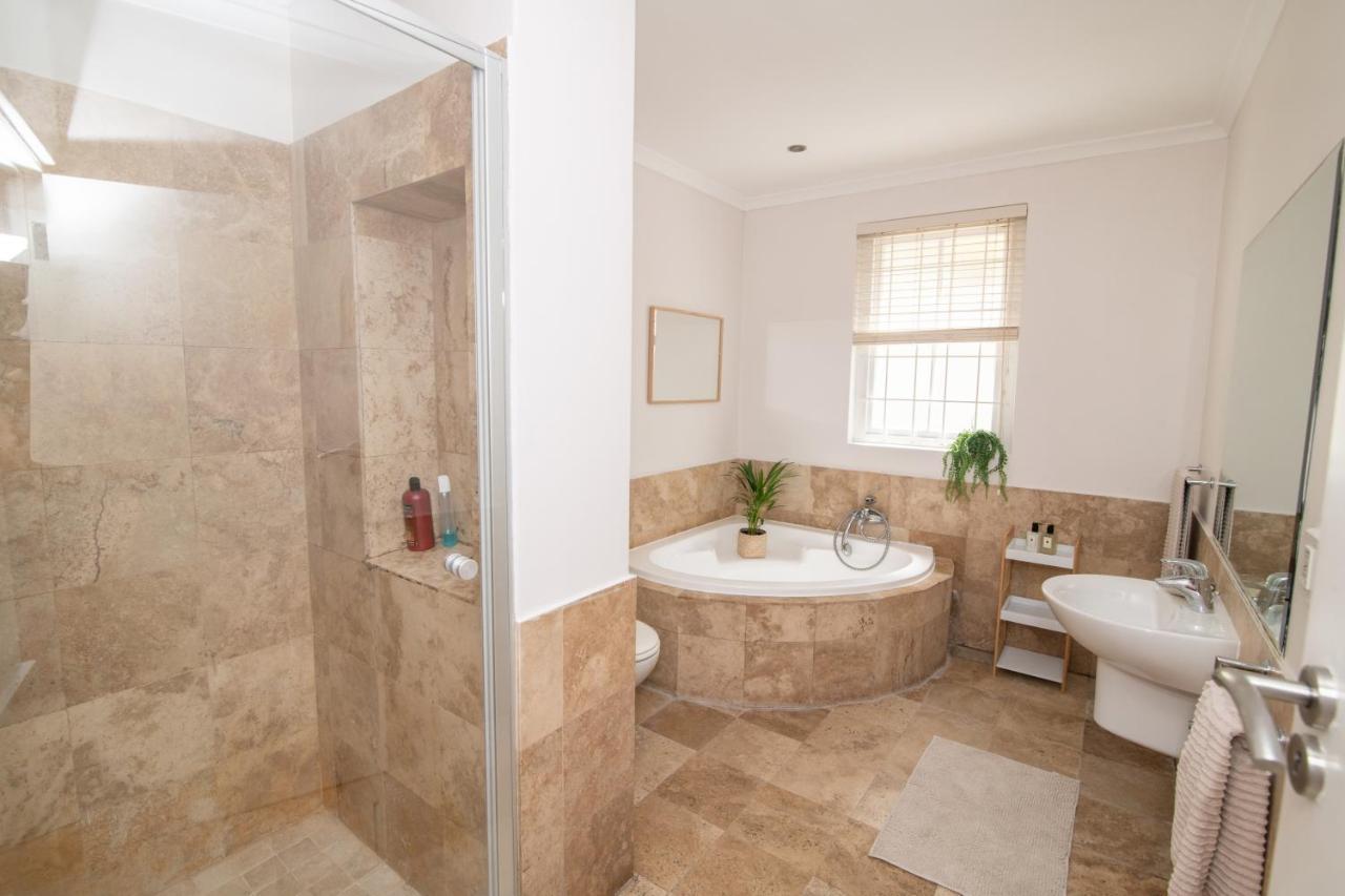 Camps Bay Guest Suite With Private Pool Kapsztad Zewnętrze zdjęcie